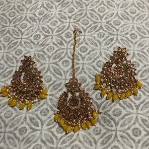 Gorgeous citrus chandabali set - new in box